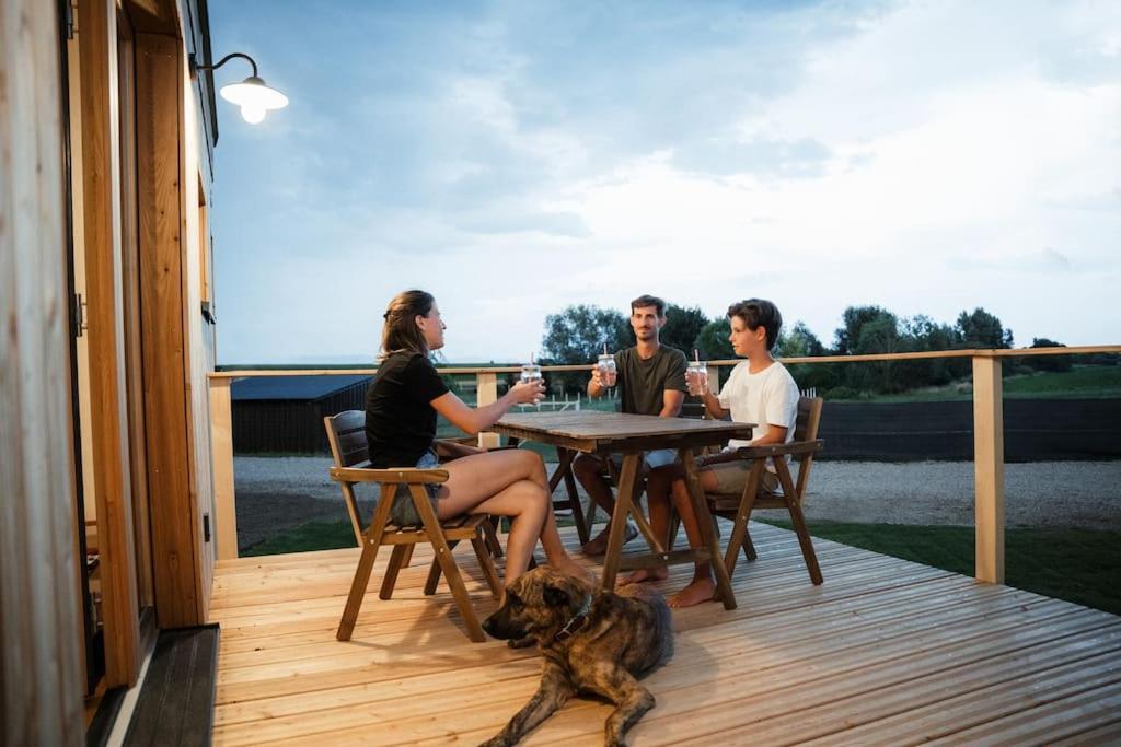 Wohnwagon Paul - Autarkie Erleben! - Tiny House Villa Oberschneiding Dış mekan fotoğraf